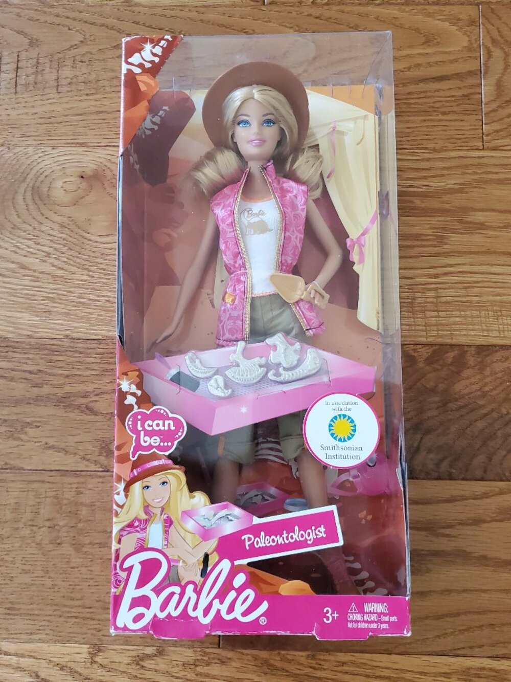 2011 Barbie I Can Be... Paleontologist W3738
